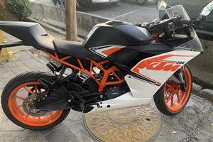 موتور کی تی ام RC 200 1398