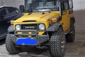 تویوتا لندکروز دو در 1983