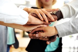 پاورپوینت تیم بهداشتی و اهمیت کار تیمی در ارائه خدمات بهداشتی