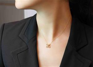 گردنبند دخترانه طرح پروانه طلایی کد nil224