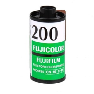 فیلم عکاسی فوجی فیلم مدل C200