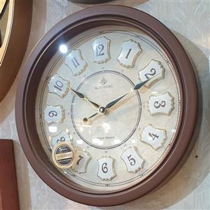 ساعت دیواری چوبی شوبرت کد 4015