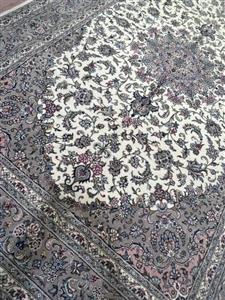 فرش دستبافت اردکان إیران (جفت ٩متری طرح رز)