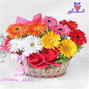 سبد آینوش رنگین کمانی از گل ژربرا