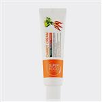 کرم مرطوب کننده درمانی هویج فارم استی مدل  Farm Stay Super Food Carrot Cream
