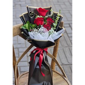 دسته گل رز دستساز مدل کلاسیک