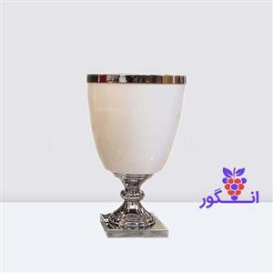 گلدان فلزی خمره ای رنگ سفید با لبه نقره ای
