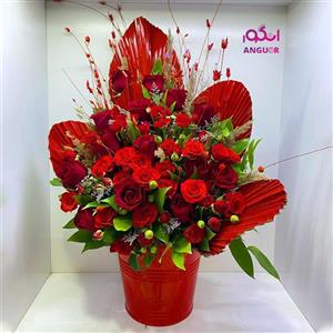 باکس گل تو فقط باش با تم قرمز