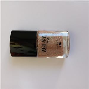 دنی وان لاک جدیدdani one nail polish  52