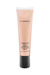 کرم پودر استودیو اسکالپ studio sculpt مدل NW30 بژ رز با ته رنگ گلگون حجم 40 میل مک MAC