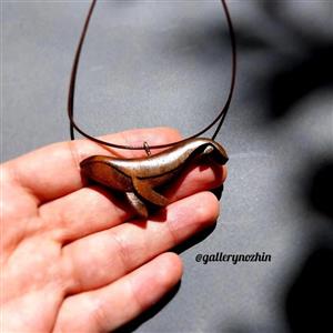 گردنبند چوبی وال کوچولو