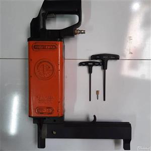 میخکوب بادی امریکایی pneutek