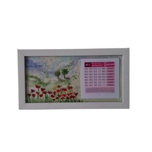 تقویم دیواری دستساز 1401 آمینا طرح دشت شقایق با قاب سفید