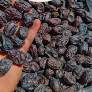 خرمای خنیزی یک کیلویی.
