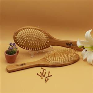 برس چوبی دندانه سر صاف برند naba از جنس بامبو (قابل شستشو)مدل بیضی
