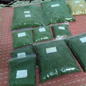 سبزی خشک  معطر شکم پری مرغ وماهی ومرغ ترش  با سبزیهای محلی شمال