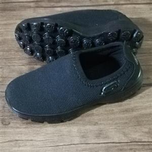 کفش پسرانه  اسکیچرز راحتی و طبی