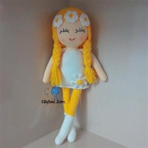 عروسک بافتنی دختر مهربان
