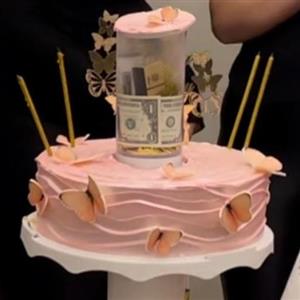 پایه استند کیک سورپرایز یک طبقه  قطر صفحه 30 سانت برای گذاشتن هدیه داخل کیک جهت اطلاع از کار این ا 