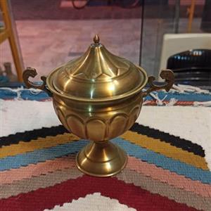 قندان برنجی سه پایه خط دار آنتیک شده