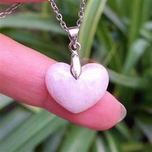گردنبند قلب سنگ رز کوارتز (کوارتز صورتی) با زنجیر