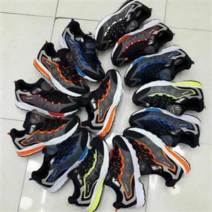 کتونی مردانه مدل ساکونی saucony سایز 41 تا 44