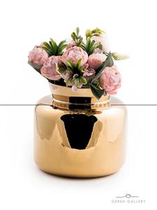 گلدان طلایی