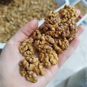 مغز گردو چرب و خوشطعم تازه شکن(200گرمی)
