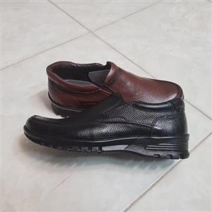 کفش چرم طبیعی بزرگپا مدل ساکو کار تبریز