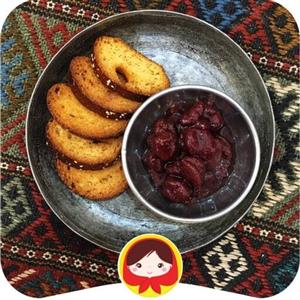 مربا توت فرنگی خانگی 450 گرمی