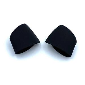 گوشواره و دستبند ظریف بدلی