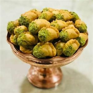 قطاب پسته ای بسته بندی (نیم کیلویی)