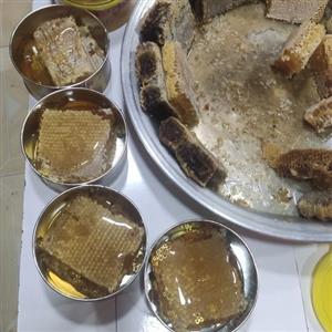 عسل طبیعی آویشن با موم 1کیلوگرم(عسل  بهاره سبلان سرعین)