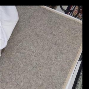 تشک دونفره نمدی طبی رنگ روشن