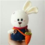 عروسک بافتنی دست باف طرح مینی بانی خرگوش کوچولو رنگ سورمه ای سفیرباف