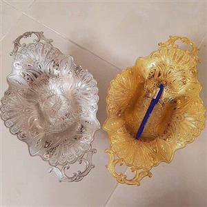 کشکول طلایی و نقره ای
