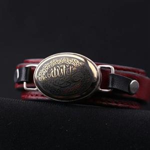 دستبند چرم طبیعی حدید روکش برنجی نقش علی ولی الله اصل ( دستبند زنانه )