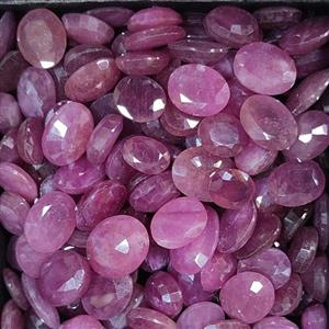 نگین یاقوت سرخ آفریقایی
