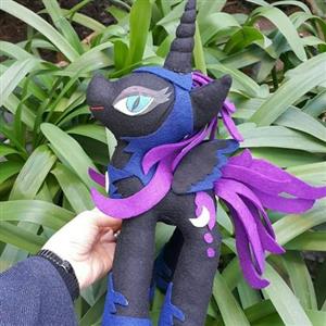 تک شاخ عروسک پونی پرنسس لونا کابوس ماه