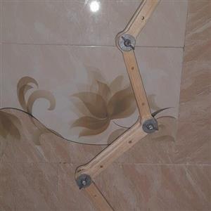 پایه نگهدارنده کارگاه گلدوزی