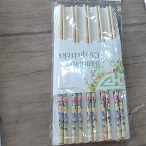 چاپستیک چوبی 