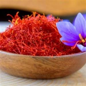 زعفران نگین نیم مثقالی