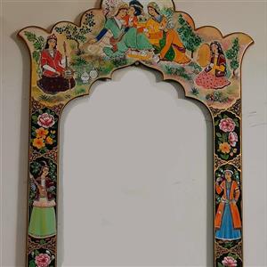 آینه چوبی کنگره دار