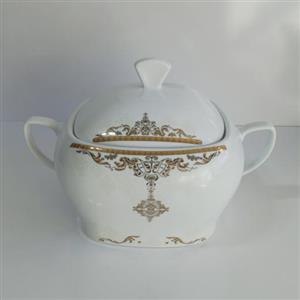 سوپ نیک ( سوپ خوری درب دار ) طرح ژانوس طلایی حاشیه طلایی چینی طوس بسته یک عدد