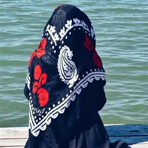 گلونی نخ ابریشم لُری ( 1/5 متری) لطیف و باکیفیت. با رنگهای شفاف