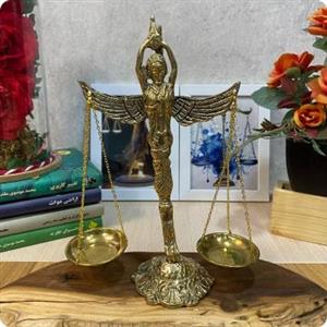 ترازو برنجی طرح فرشته عدالت بسیار باکیفیت سنگین وخوش ساخت