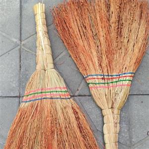 جارو دستی مشهدی رنگی متوسط درجه یک دونه ای