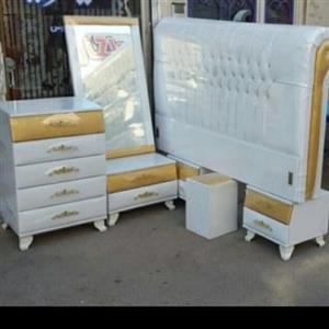 سرویس خواب (تخت خواب دو نفره همراه پاتختی و دراور و اینه و کمد و کفی. ( تا مراکز استانها)