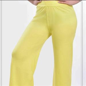 دامن شلواری \n\nجنس ویسکوز اسپان نرم و لطیف\n\n رنگبندی دارد\nمناسب برای سایزهای 38 تا 46 ( برای سایز 46 کمی بدن نماست)\n\n