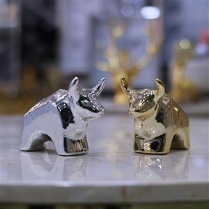اکسسوری مجسمه گاو سرامیکی طلایی و نقره ای